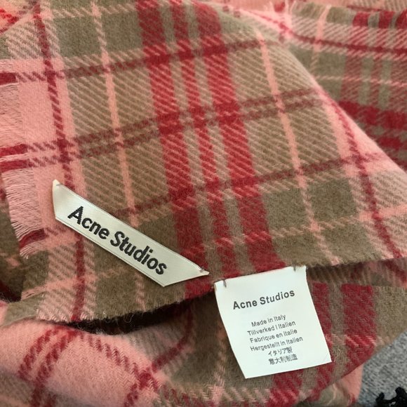 Acne coral pink plaid cashmere wool scarf - Picture 5 of 6